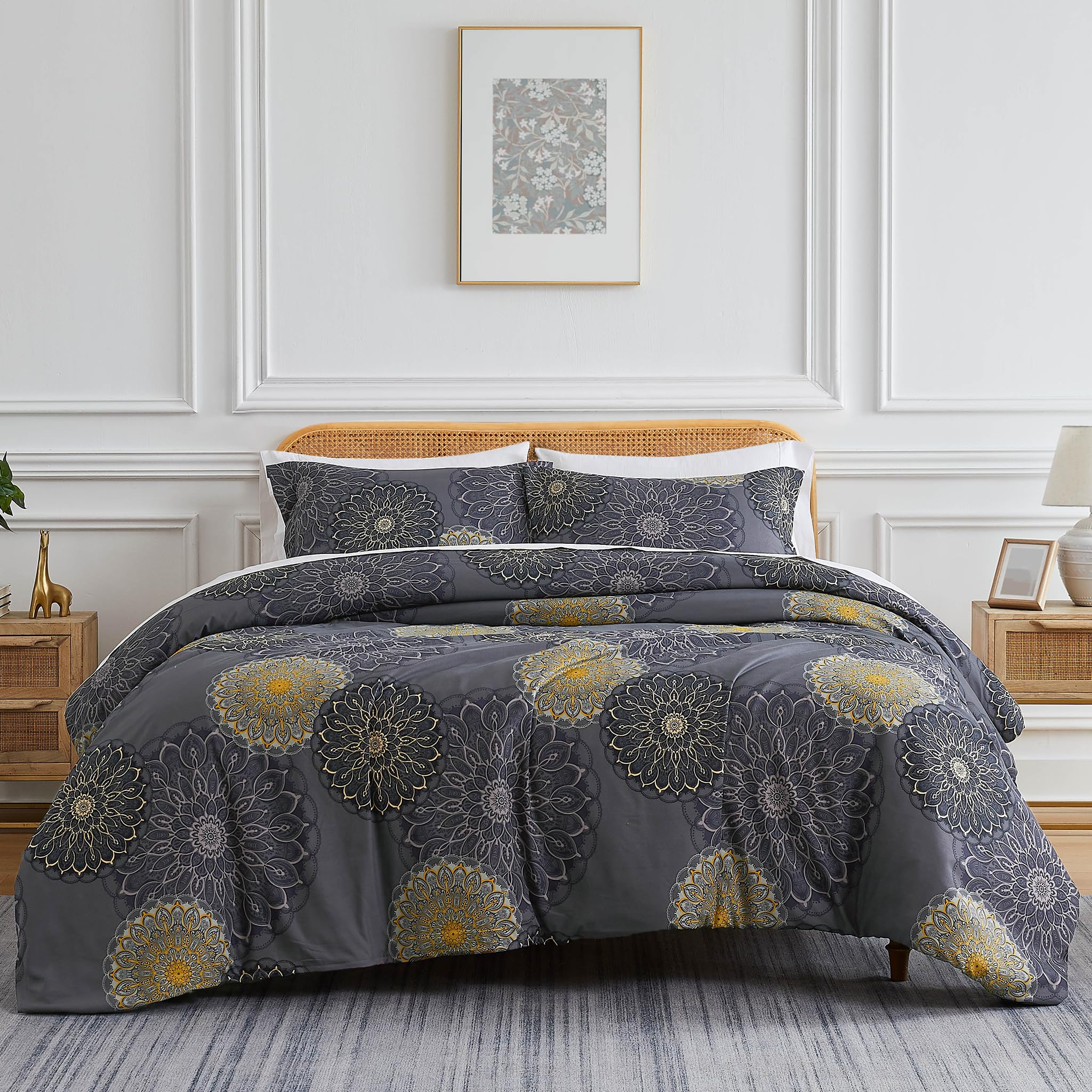 Southshore Fine Living, Inc. Oversized Full/Queen Sized Comforter Bedding Set, Down Alternative Boho Bedspread, Paisley Floral Comforter, Full Size/Queen with 2 Matching Shams, Midnight Floral Black
